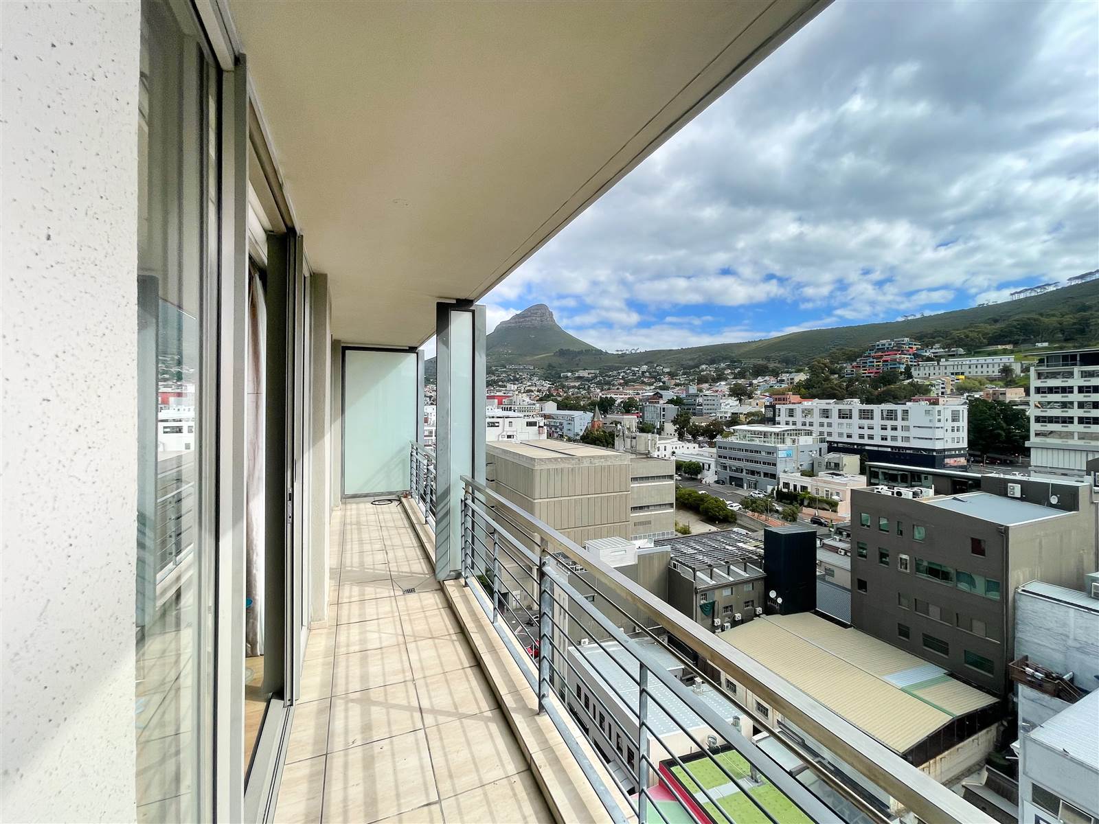 2 Bed House in Cape Town City Centre photo number 18