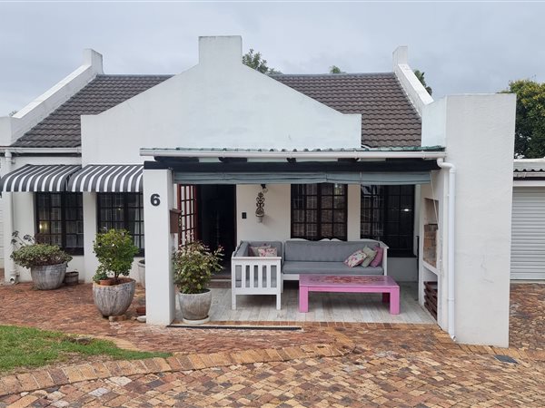 2 Bedroom House 2 Bedroom House