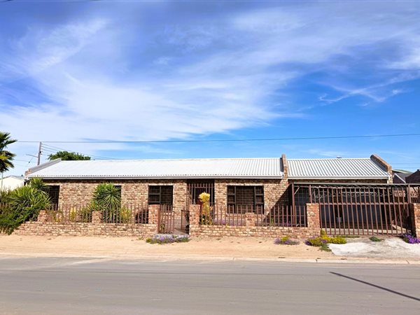 3 Bedroom House 3 Bedroom House