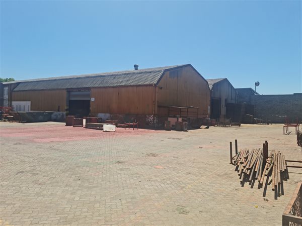 1 540  m² Industrial space