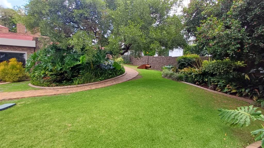1053  m² Commercial space in Randpark Ridge photo number 27