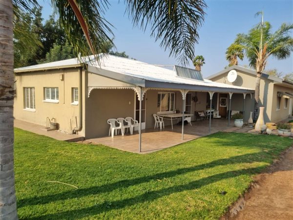 3 Bedroom House 3 Bedroom House