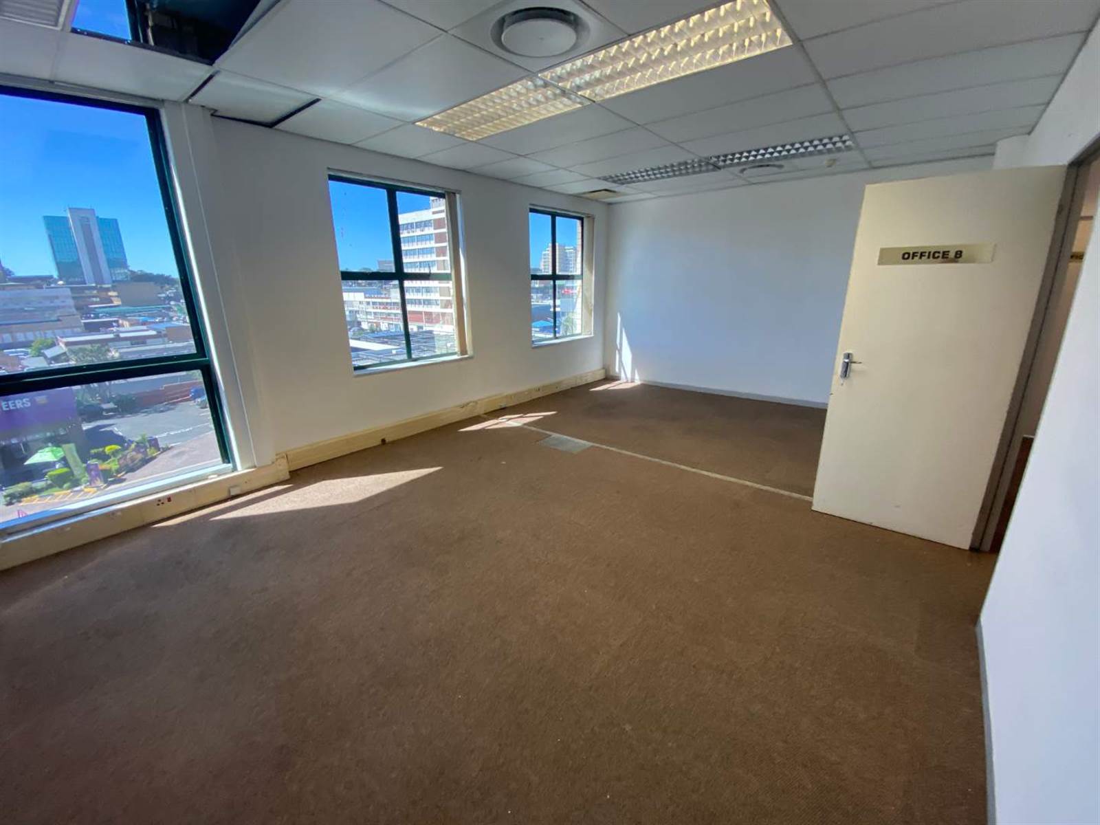 818  m² Office Space in Pinetown Central photo number 13