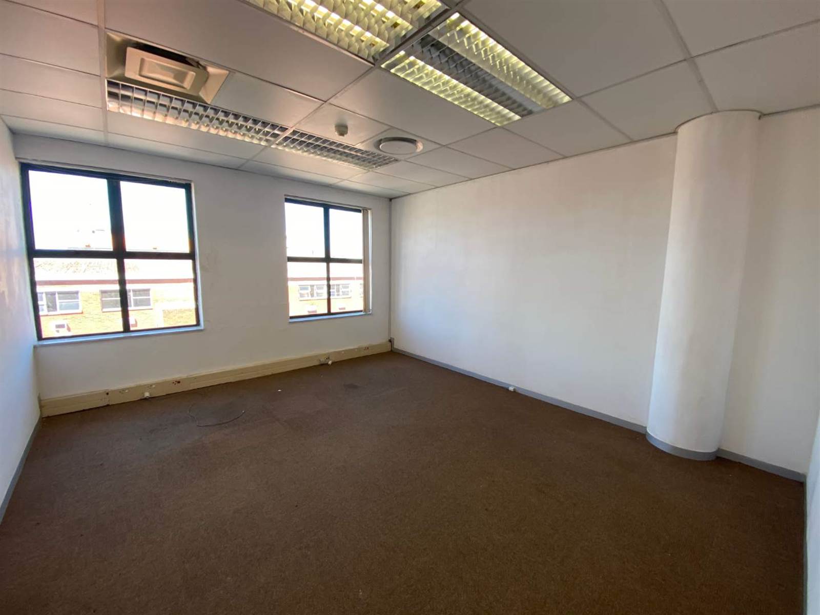 818  m² Office Space in Pinetown Central photo number 17