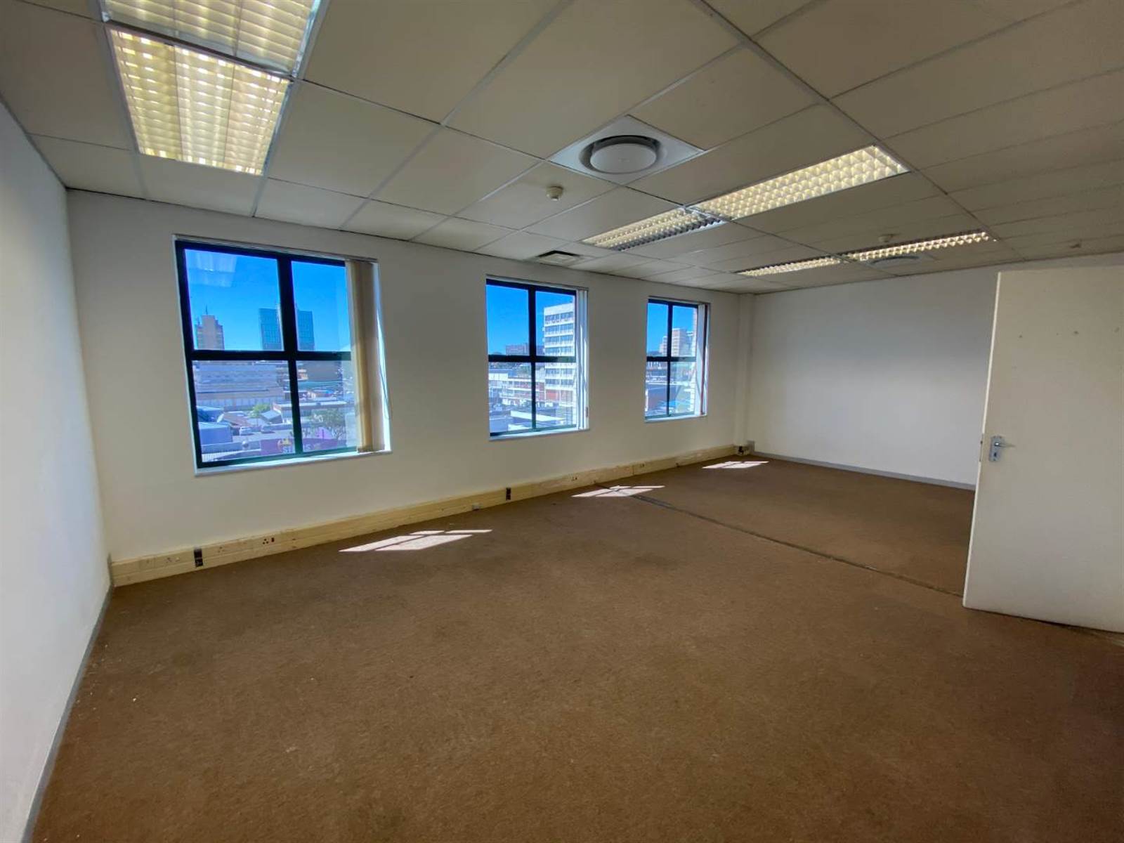 818  m² Office Space in Pinetown Central photo number 7