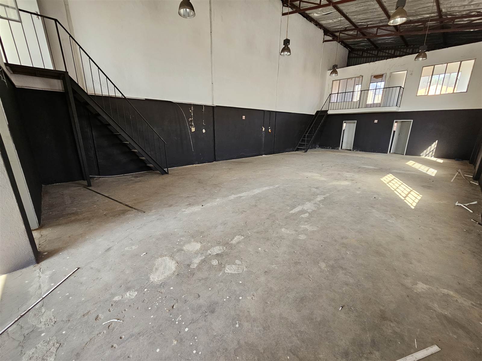 600  m² Industrial space in Benoni South photo number 12