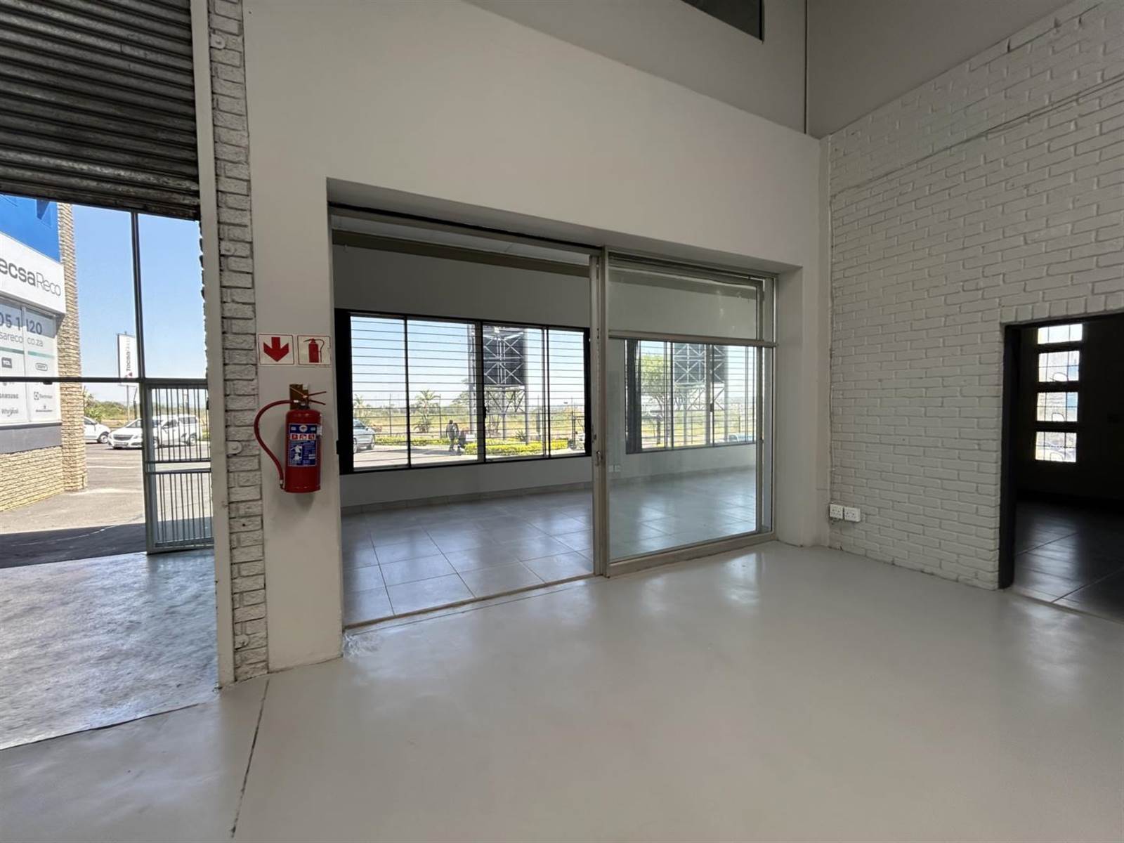 550  m² Industrial space in Waterfall Estate photo number 7