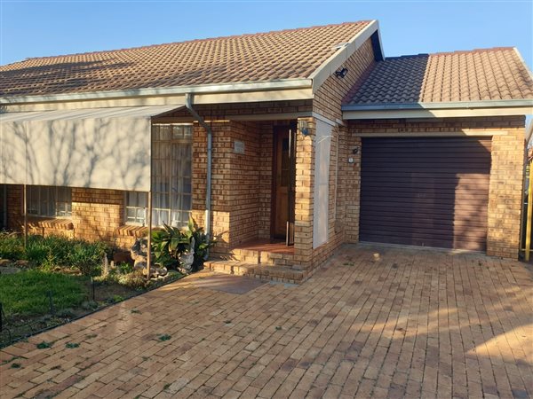 2 Bedroom Simplex 2 Bedroom Simplex
