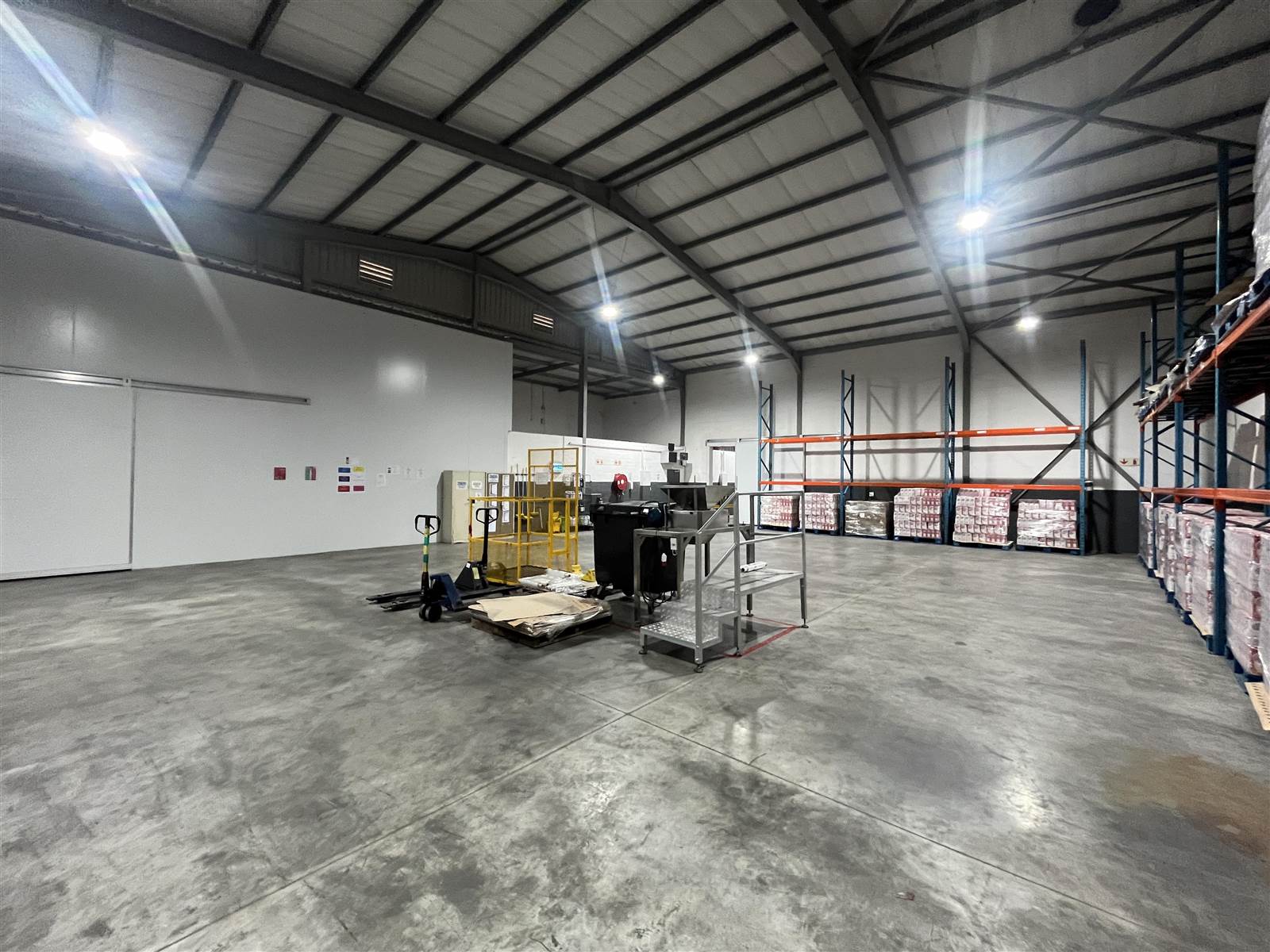 1350  m² Industrial space in Blue Downs photo number 16