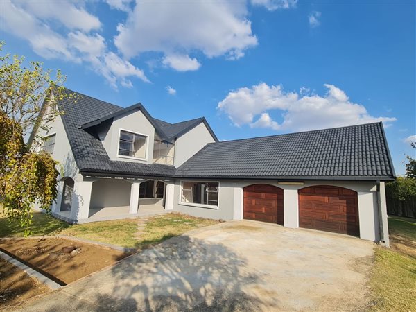 4 Bed House in Charl Cilliers