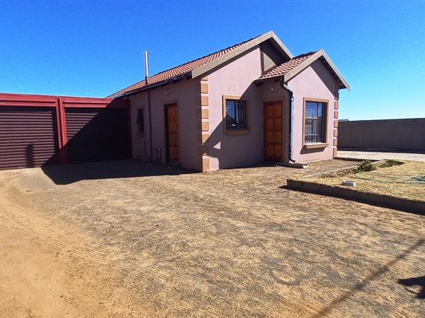 3 Bedroom House 3 Bedroom House
