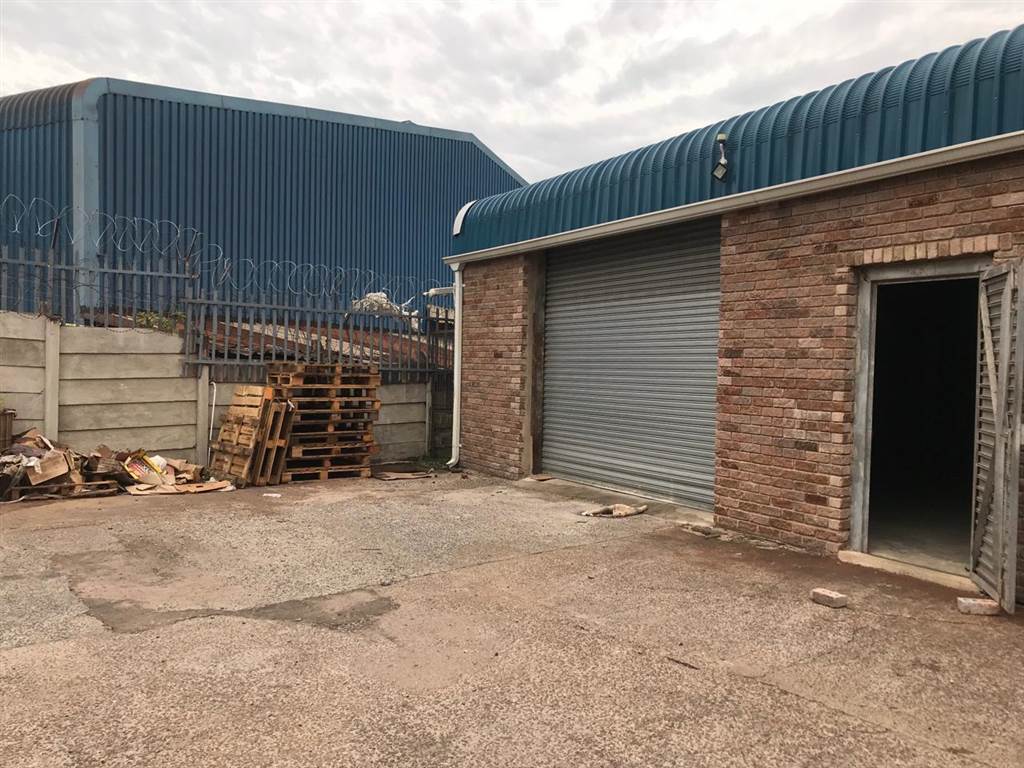 150  m² Commercial space in Queensmead Industrial photo number 6