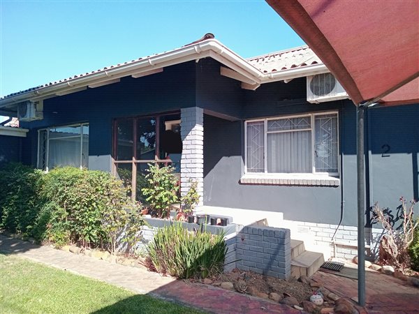 3 Bedroom House 3 Bedroom House