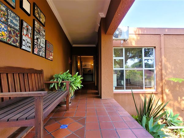 4 Bedroom House 4 Bedroom House