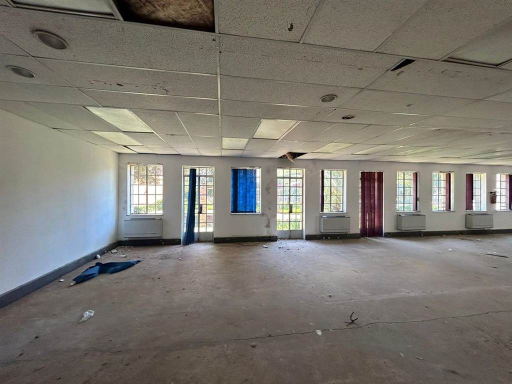 206  m² Commercial space in Florida North photo number 3