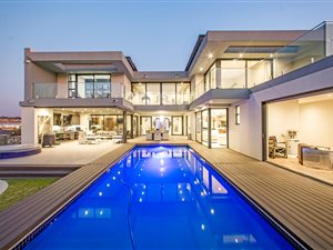 5 Bed House in Helderfontein Estate