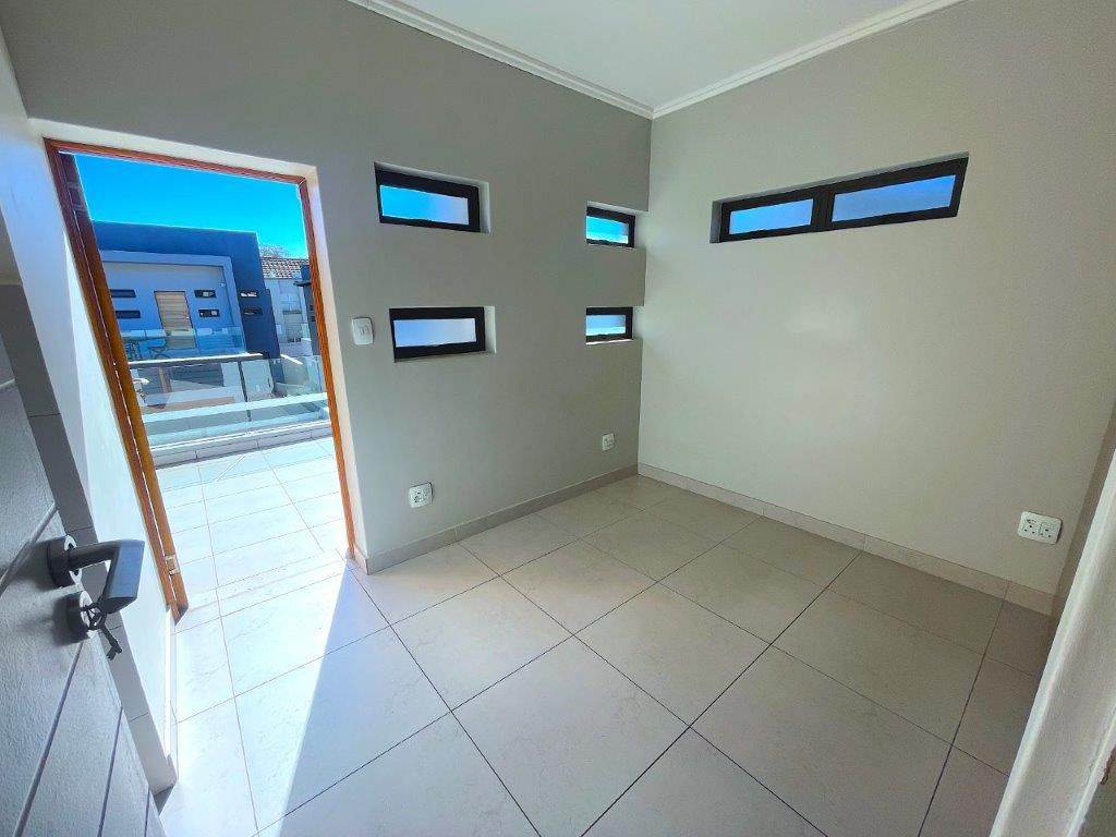 3 Bed Cluster in Bryanston East photo number 12