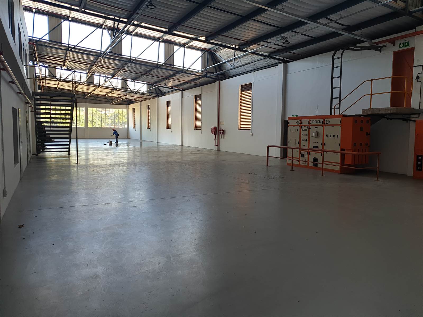 3878  m² Industrial space in New Germany photo number 7