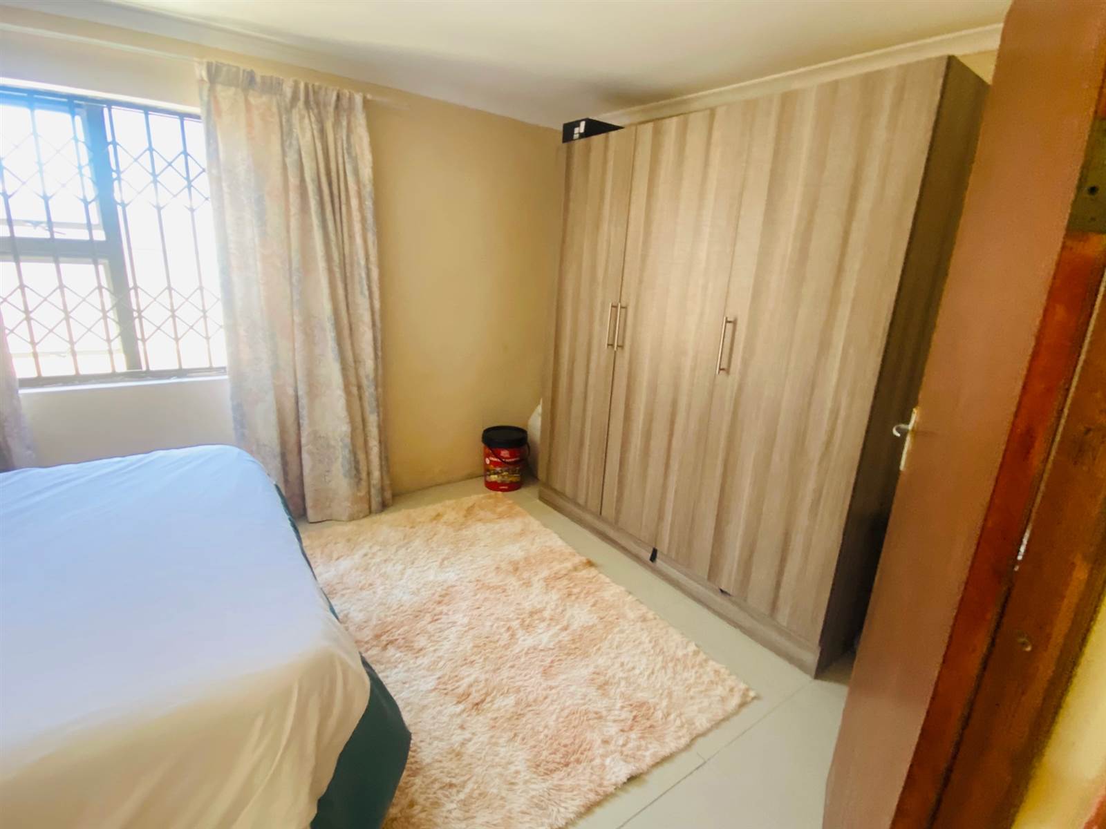 3 Bed House in Khayelitsha photo number 10
