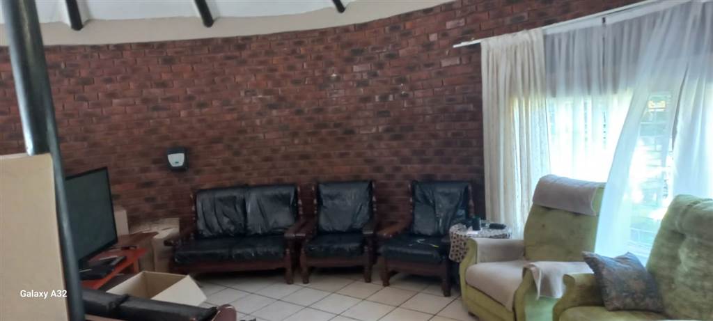 Commercial space in Louis Trichardt photo number 30