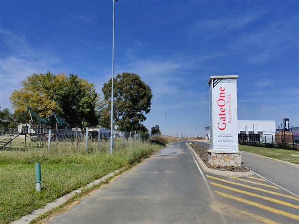 1575 m² Land available in Secunda