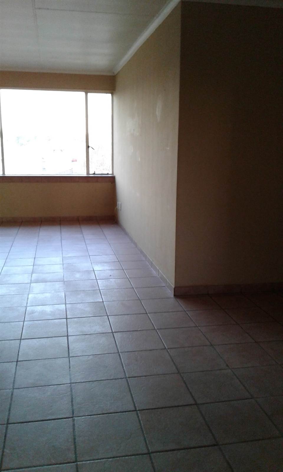3 Bed Flat in Secunda photo number 9