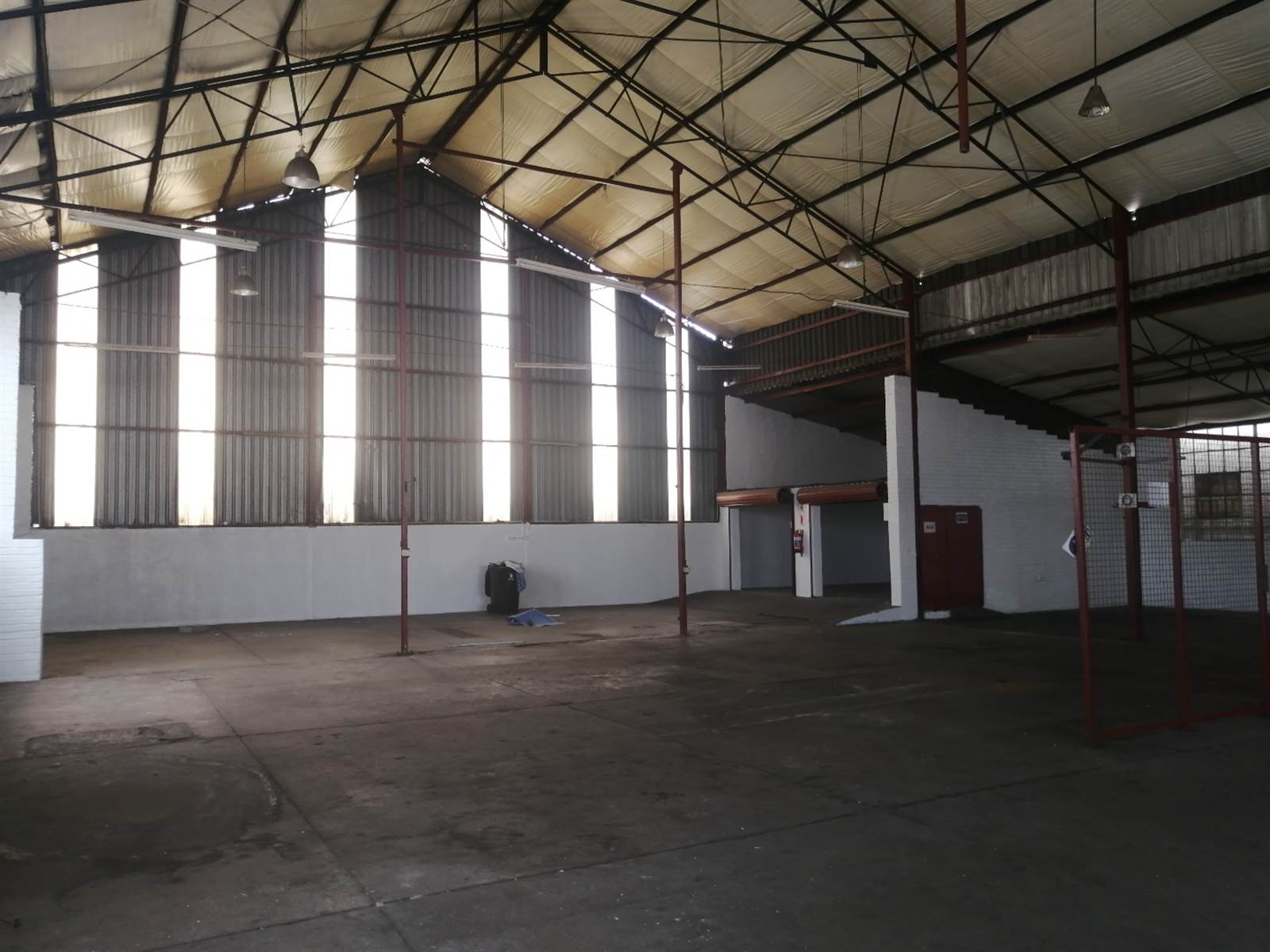 1000  m² Commercial space in Eastleigh photo number 4