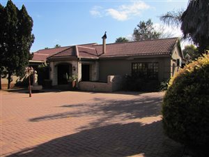 3 Bed House in Flora Gardens