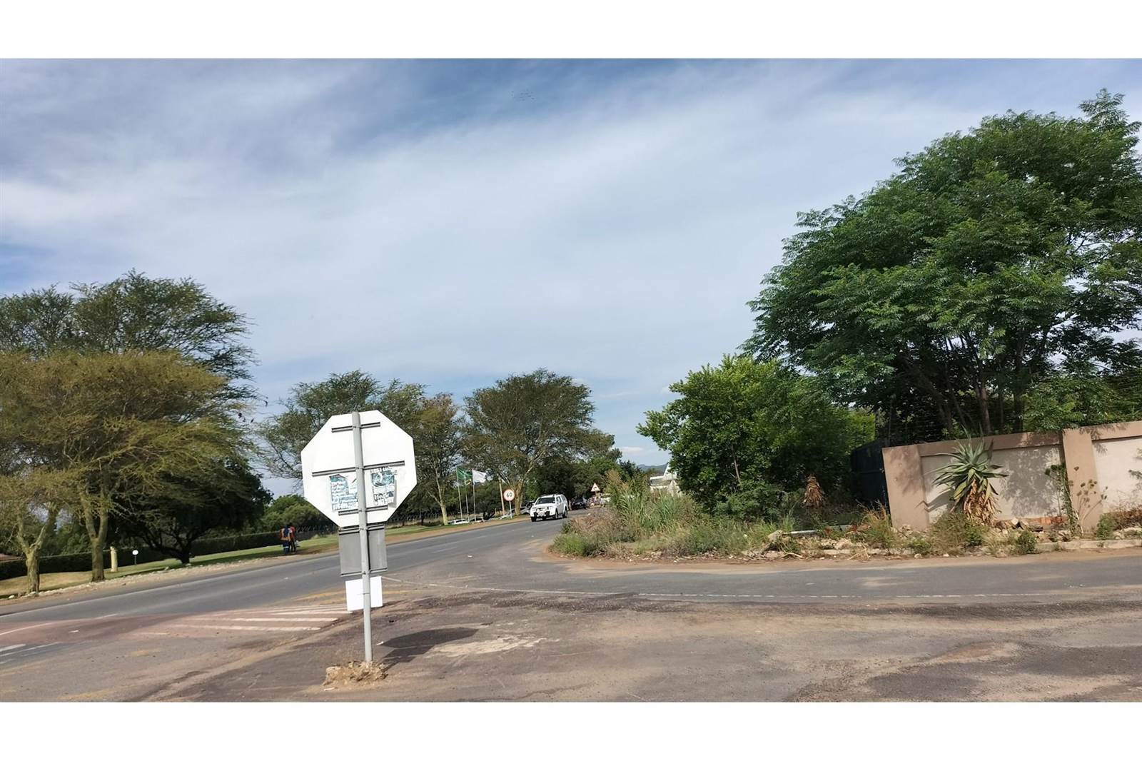 450 m² Land available in Hartbeespoort Dam photo number 3