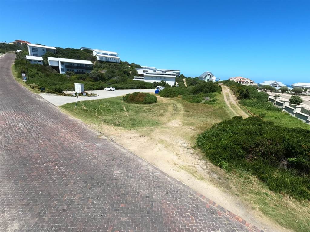 909 m² Land available in Cola Beach photo number 3