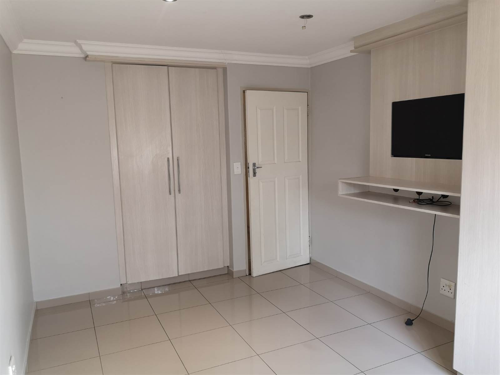 4 Bed House in Sunninghill photo number 17