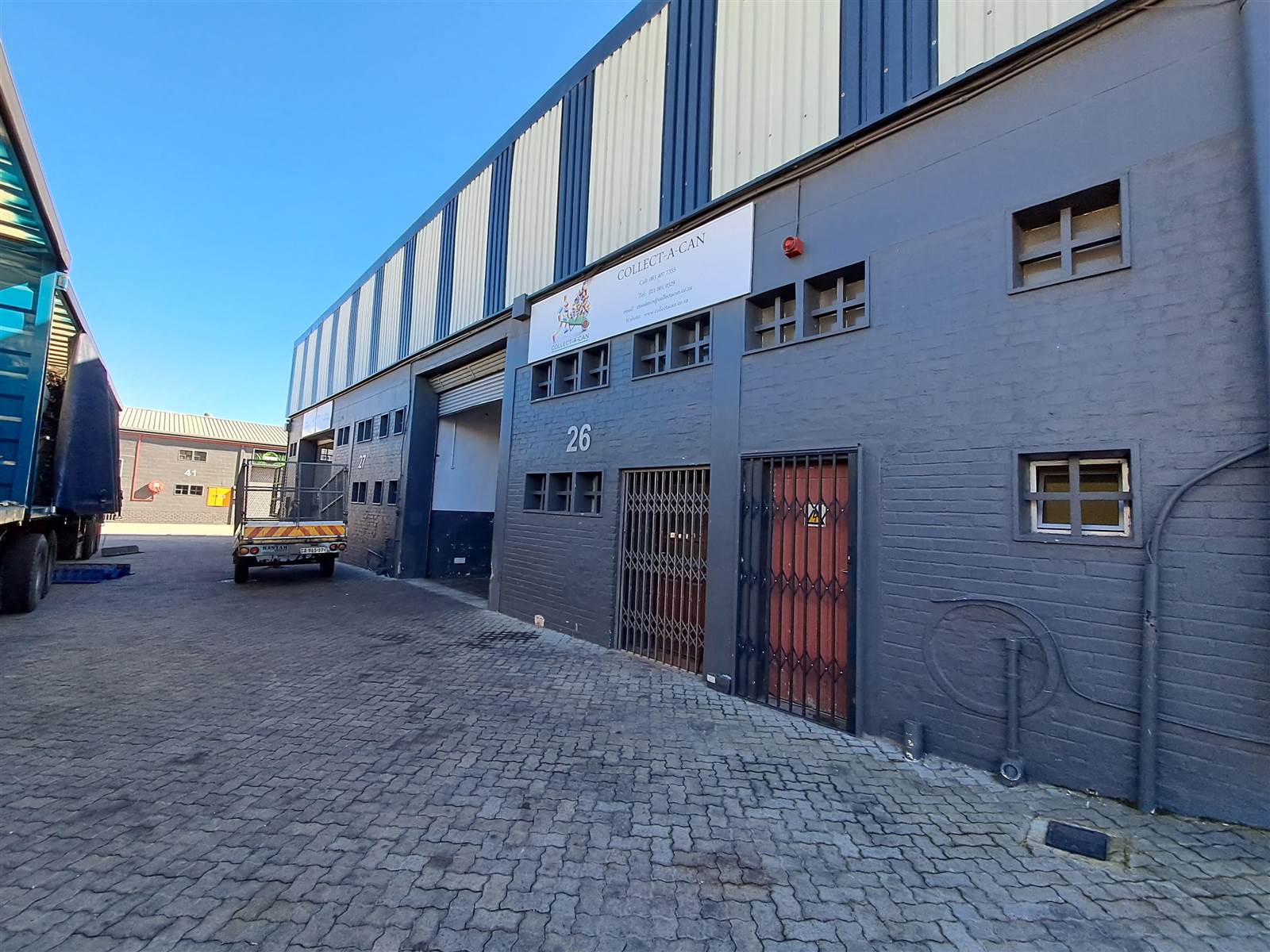 580  m² Industrial space in Epping photo number 1