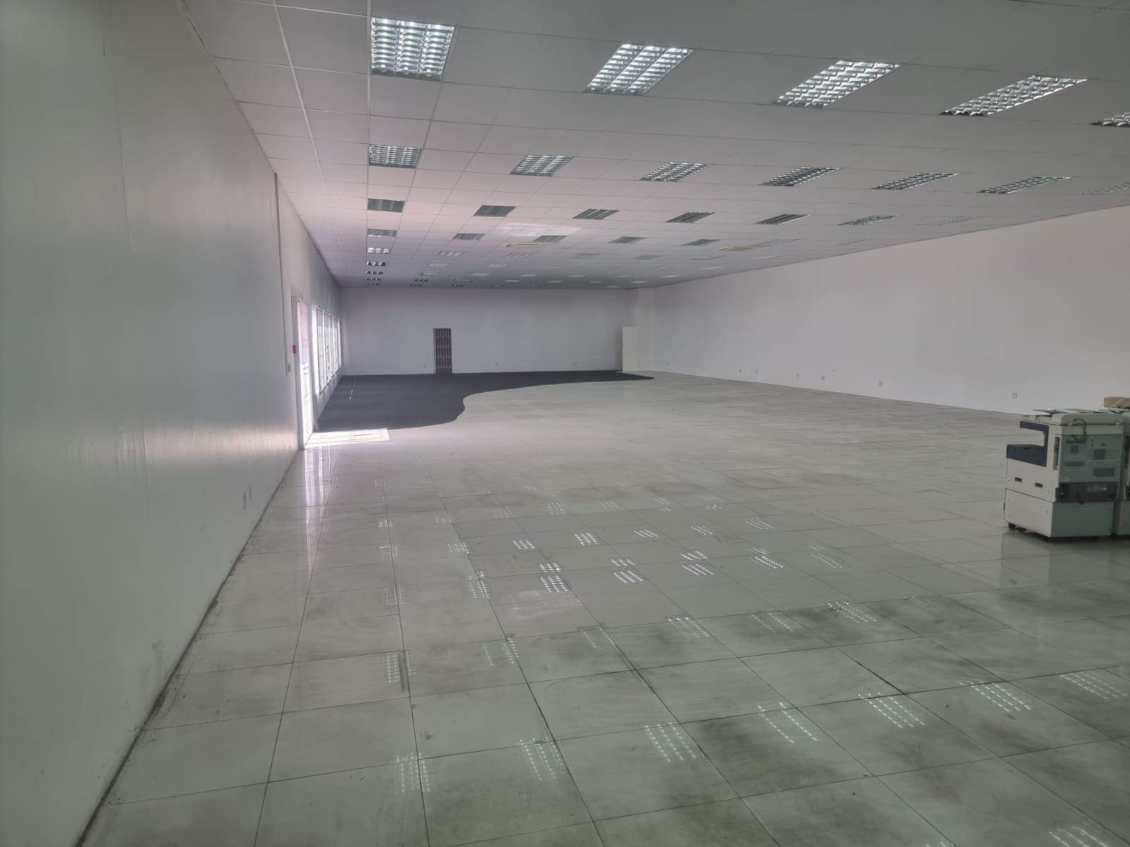 800  m² Commercial space in Lakeside photo number 11