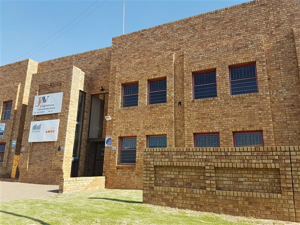 152  m² Commercial space in Meadowdale