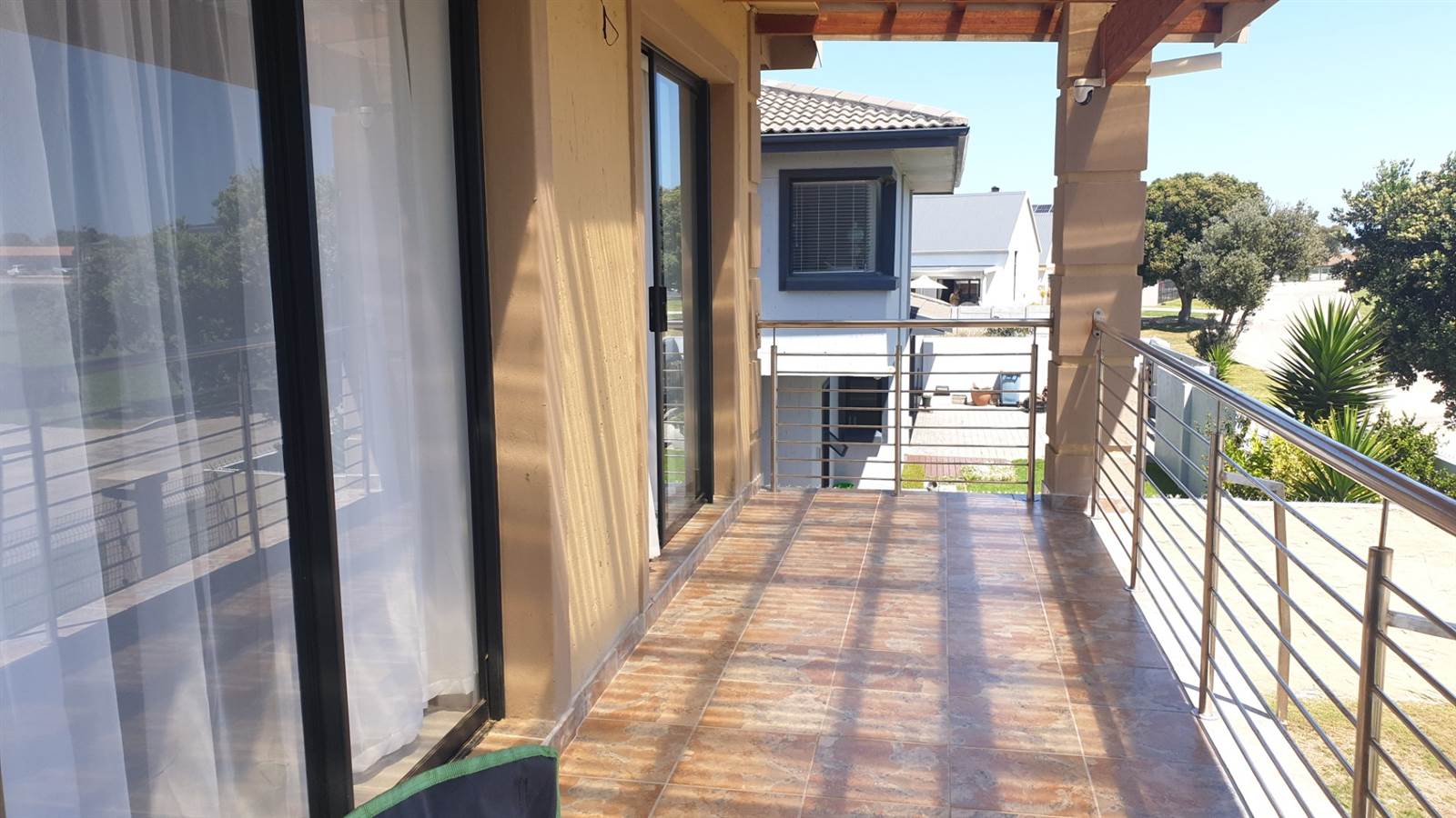 3 Bed Townhouse in Mossel Bay Ext 15 photo number 28