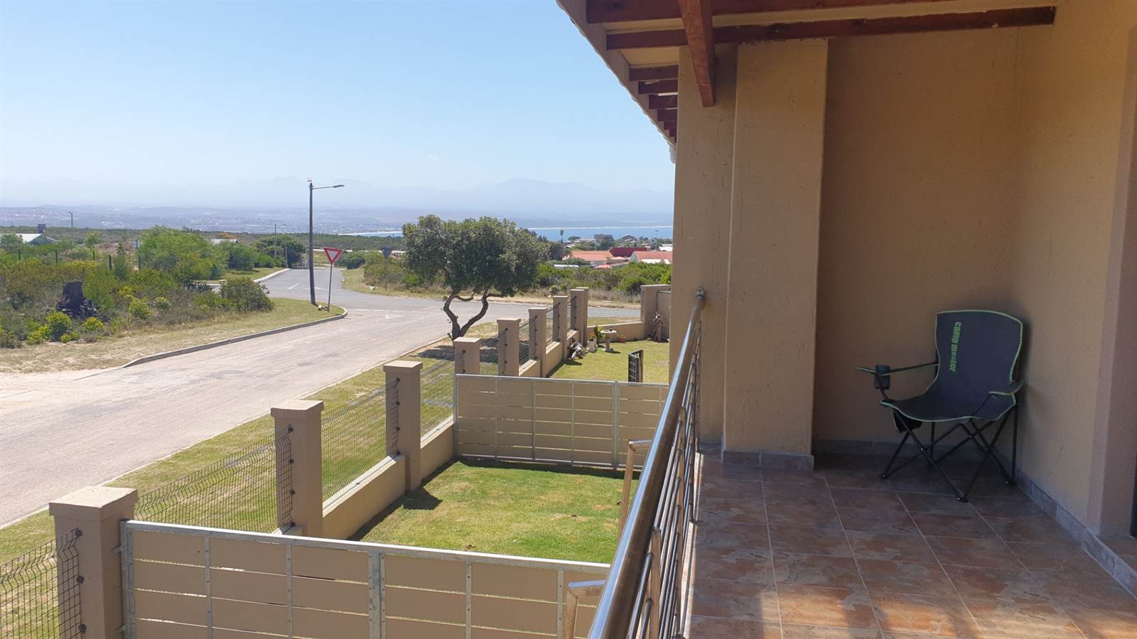 3 Bed Townhouse in Mossel Bay Ext 15 photo number 29