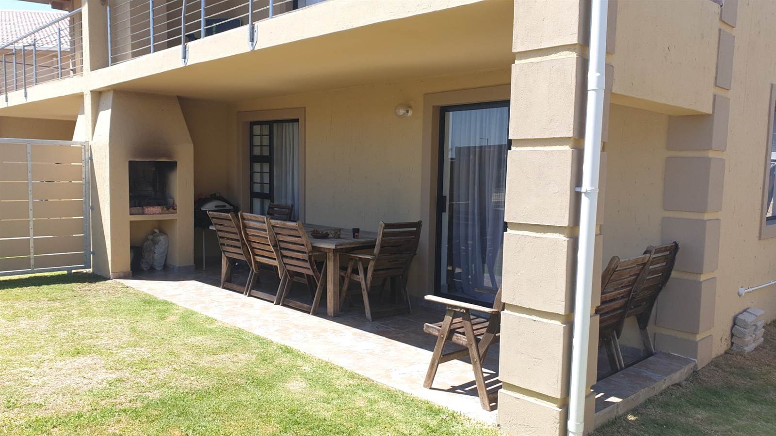 3 Bed Townhouse in Mossel Bay Ext 15 photo number 13