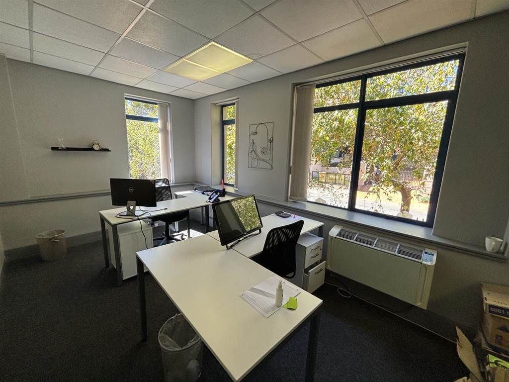 47  m² Commercial space in Rosebank photo number 18