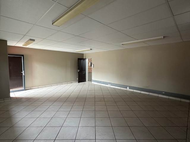 990  m² Industrial space in Middelburg Central photo number 11