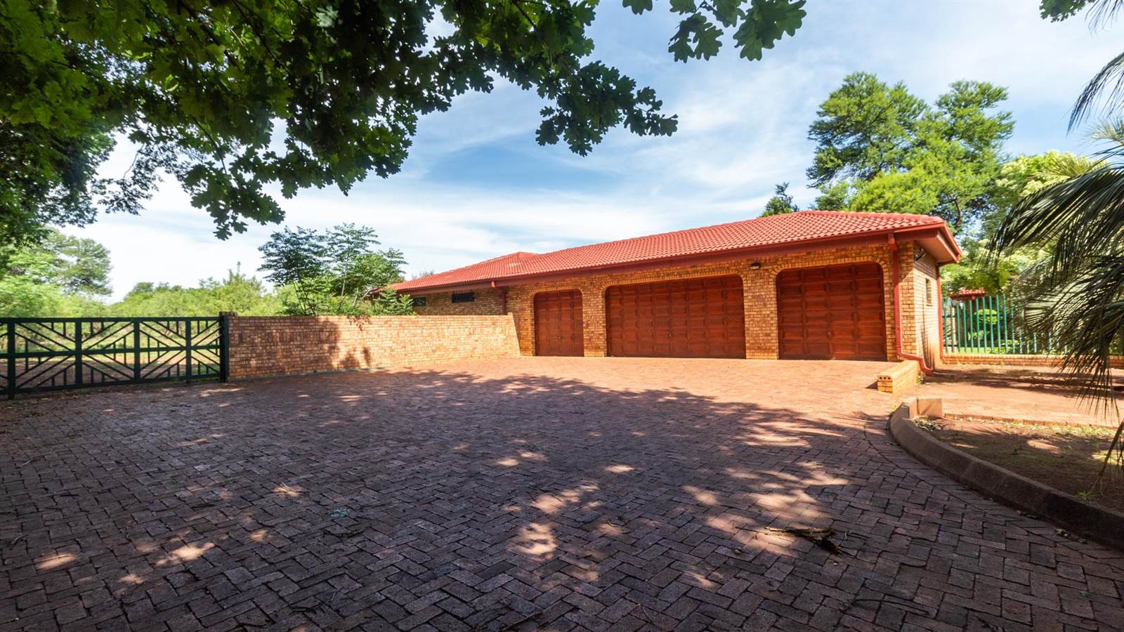6 Bed House in Raslouw photo number 29