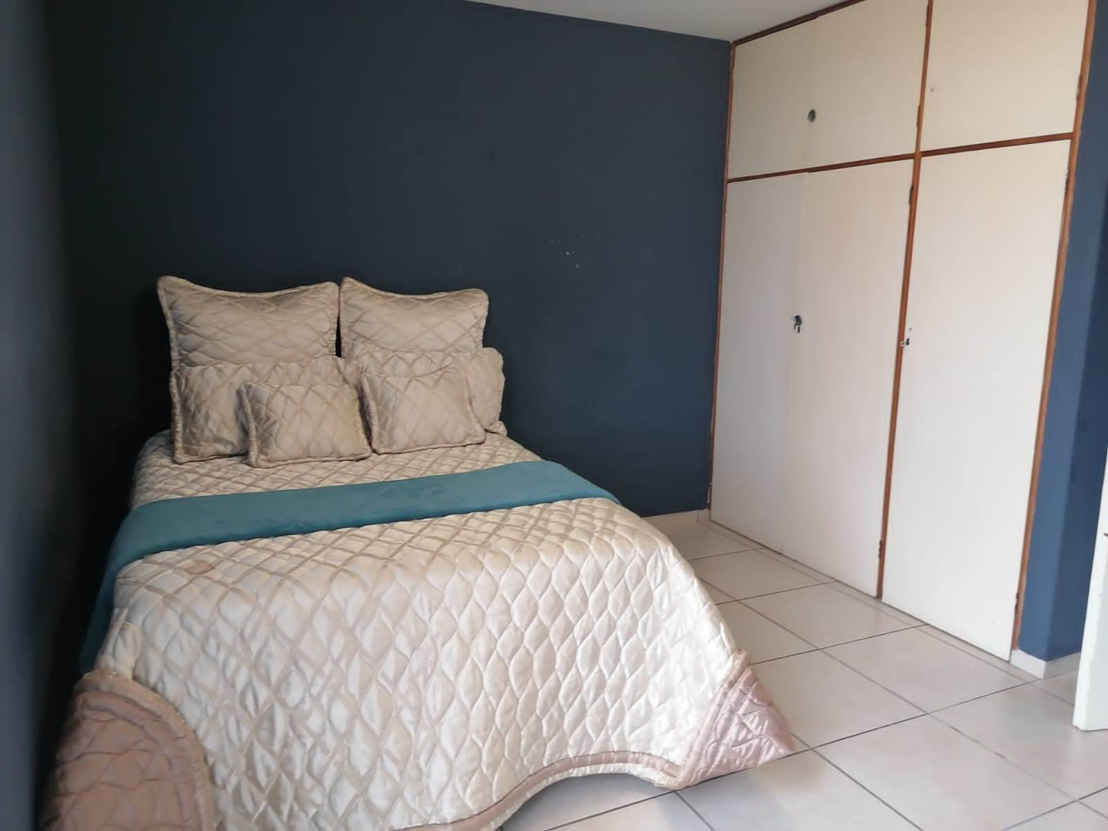 2 Bed Apartment in Empangeni Central photo number 14