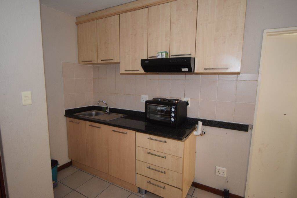 1 Bed Apartment in Nelspruit Central photo number 5