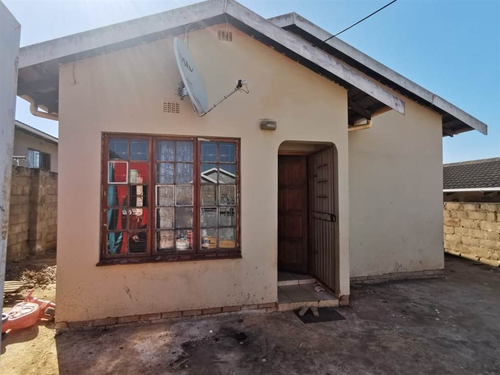 2 Bed House in Empangeni photo number 7