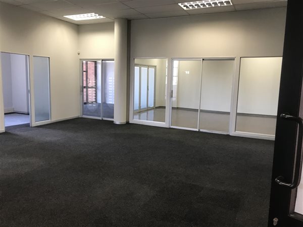 289  m² Commercial space