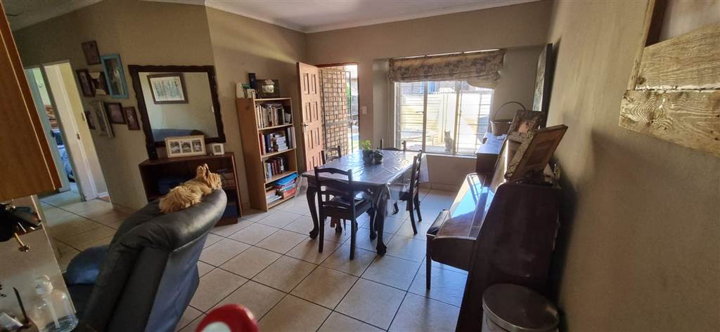 3 Bed Townhouse in Rooihuiskraal North photo number 25