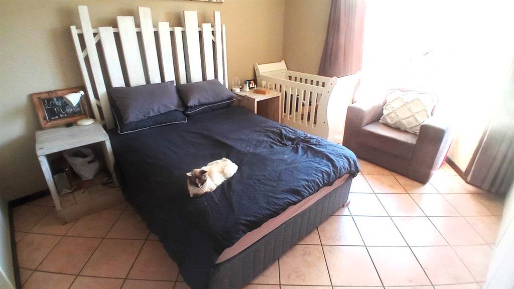 2 Bed Simplex in Monavoni photo number 19