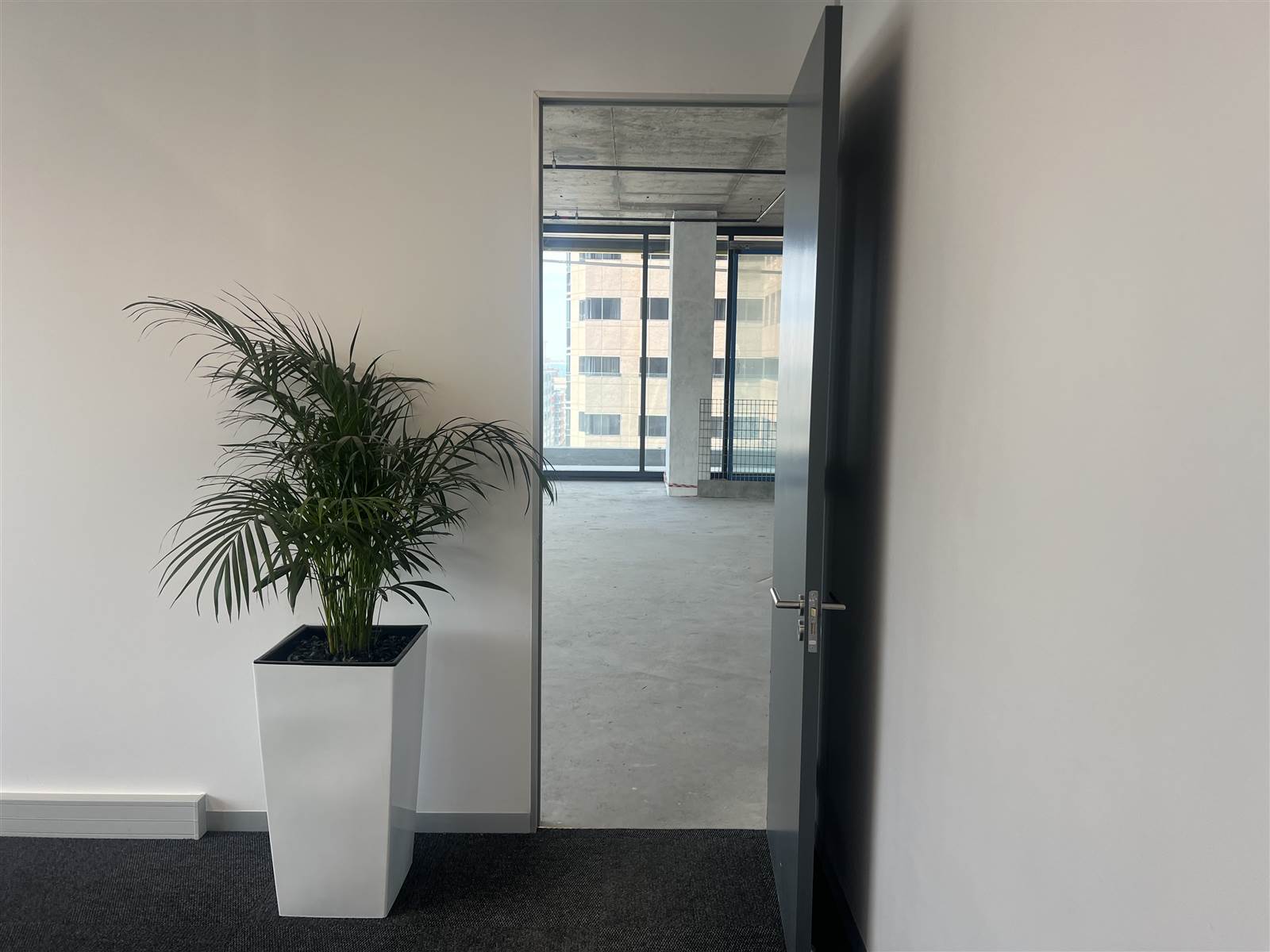 700  m² Commercial space in Cape Town City Centre photo number 3