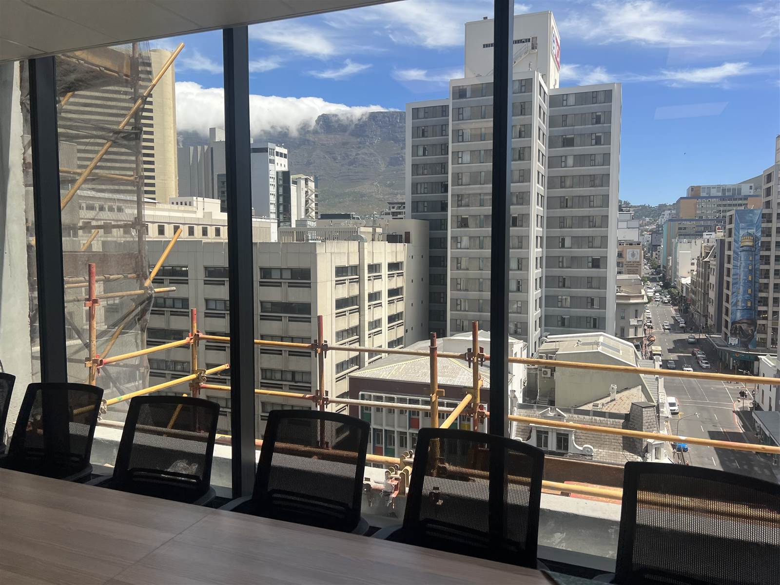 700  m² Commercial space in Cape Town City Centre photo number 4