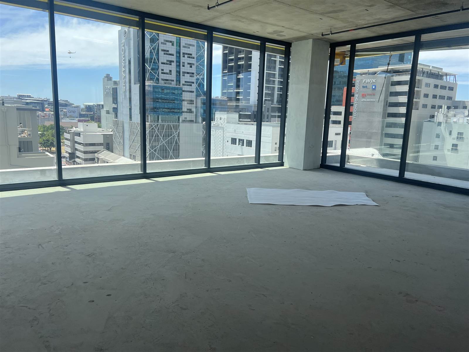 700  m² Commercial space in Cape Town City Centre photo number 5