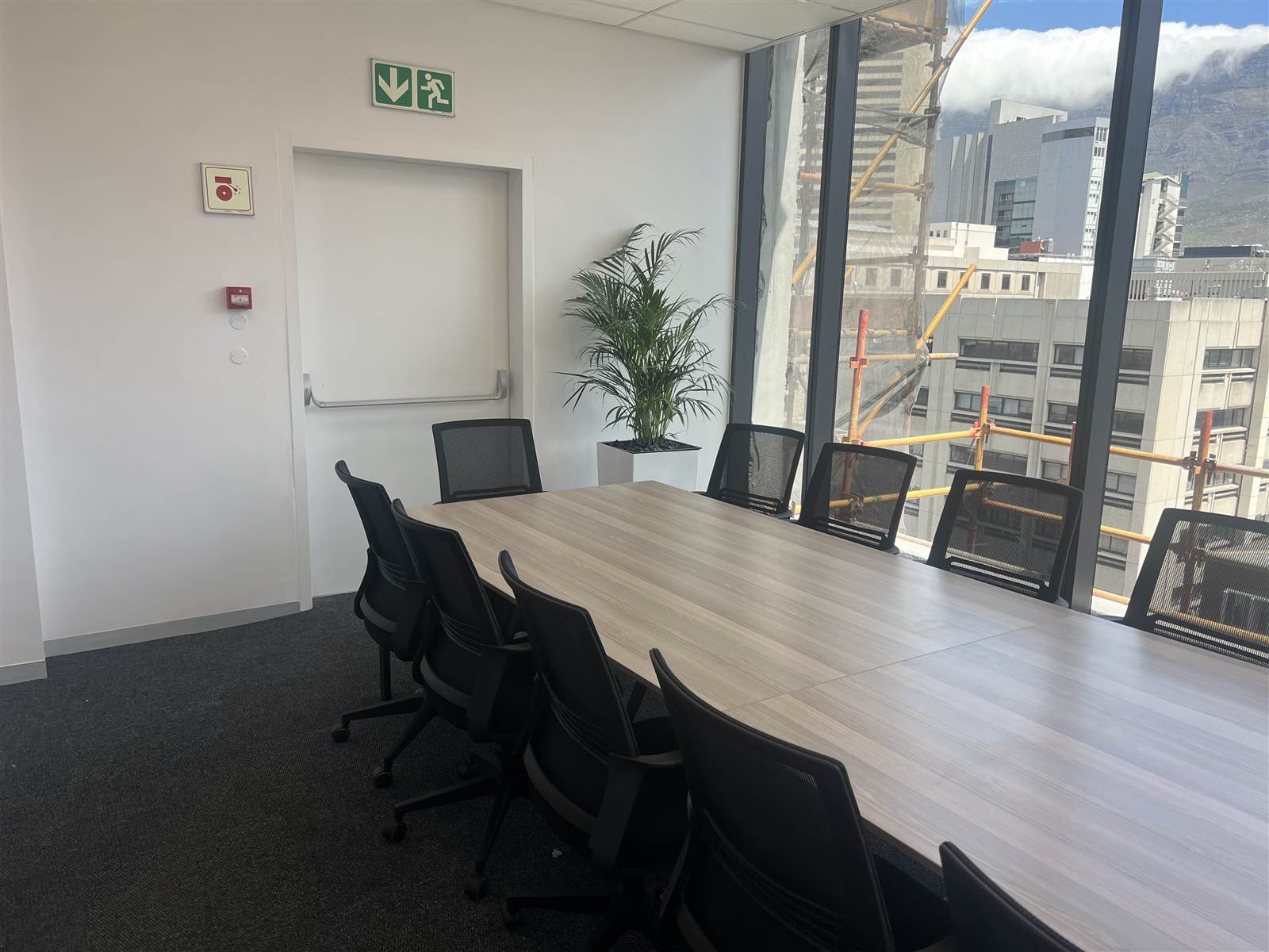 700  m² Commercial space in Cape Town City Centre photo number 7